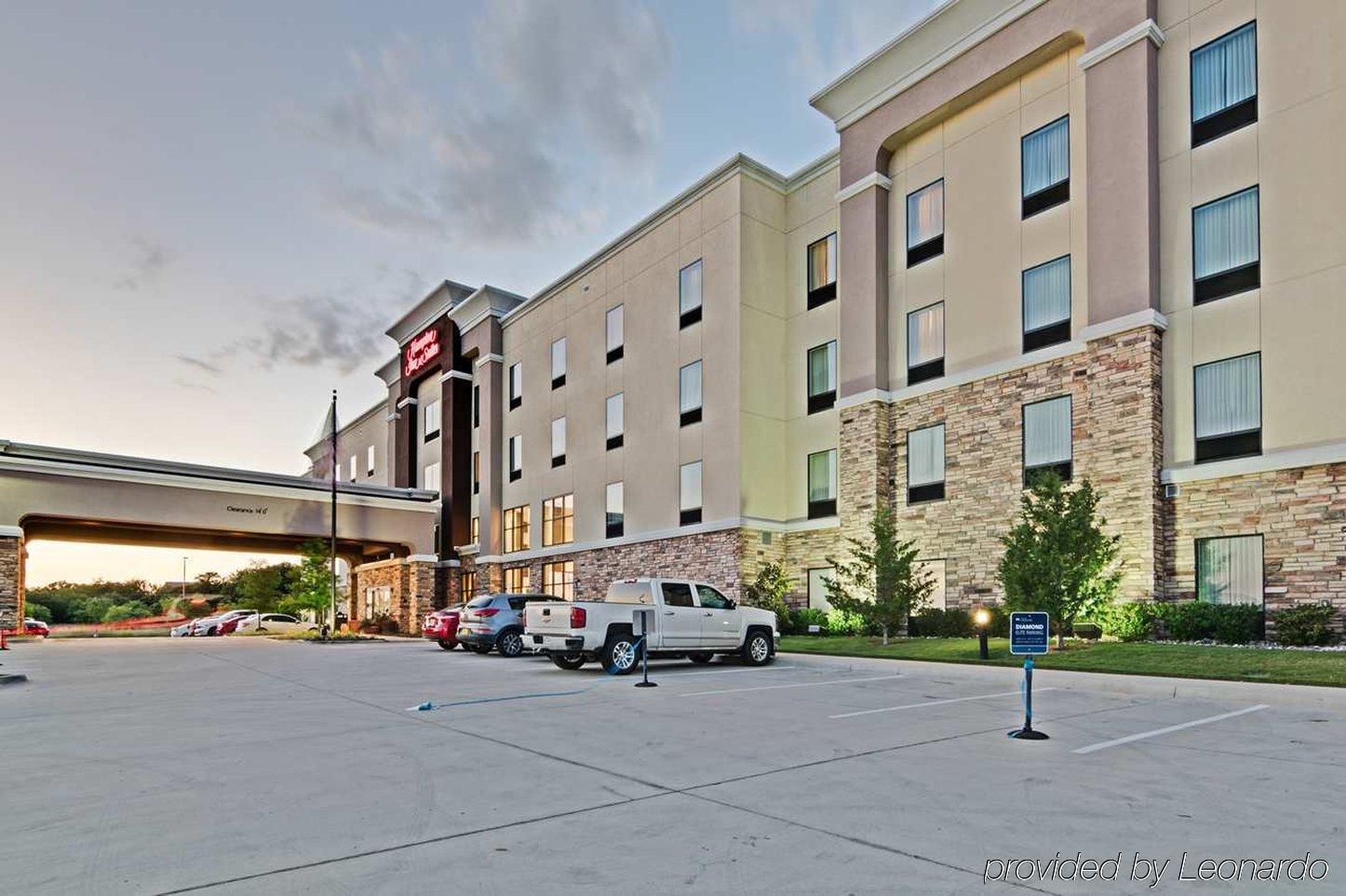 Hampton Inn & Suites Mobile Providence Park/Airport Exterior photo