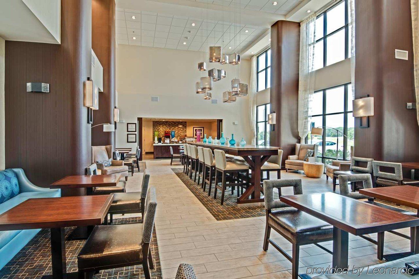 Hampton Inn & Suites Mobile Providence Park/Airport Exterior photo